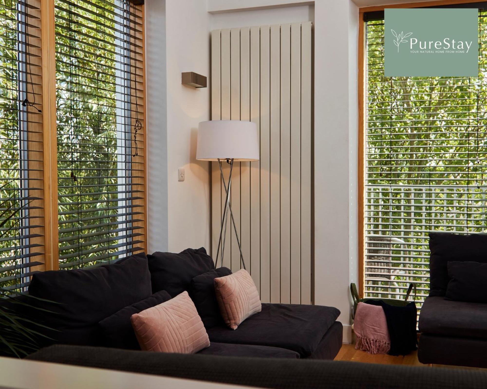 Beautiful Four Bed House By Purestay Short Lets & Serviced Accommodation Coventry With Parking Екстериор снимка
